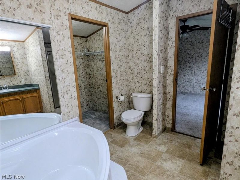 592 Sandtrap Circle, Painesville, OH 44077 Photo 21