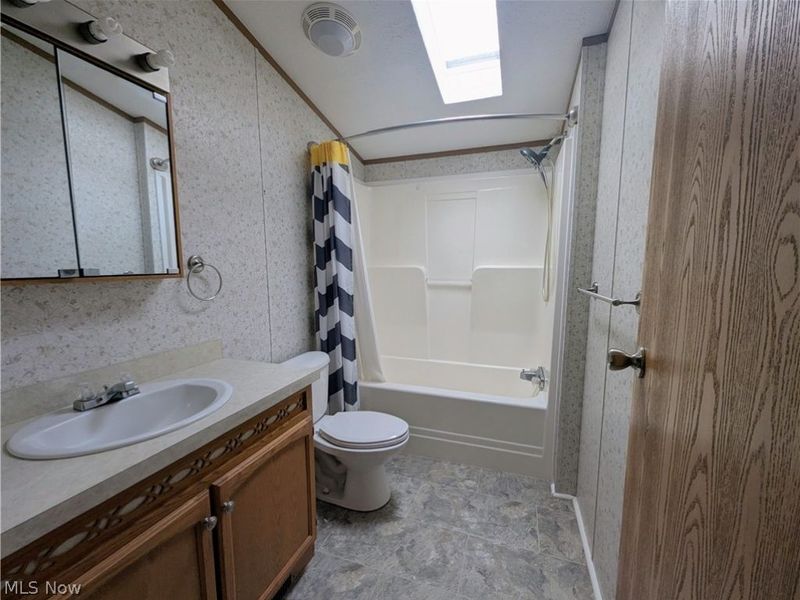 592 Sandtrap Circle, Painesville, OH 44077 Photo 25