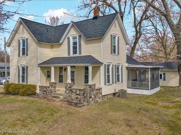 205 S Lake Pleasant Road, Attica Twp, MI 48412