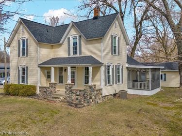 205 S Lake Pleasant Road, Attica Twp, MI 48412