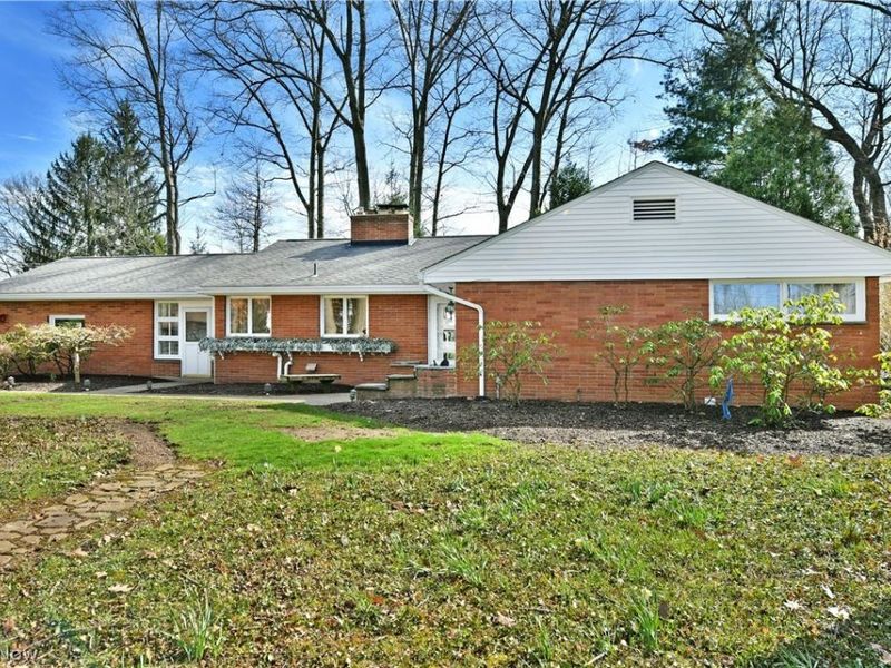 2521 Jennifer Drive, Poland, OH 44514 Photo 1
