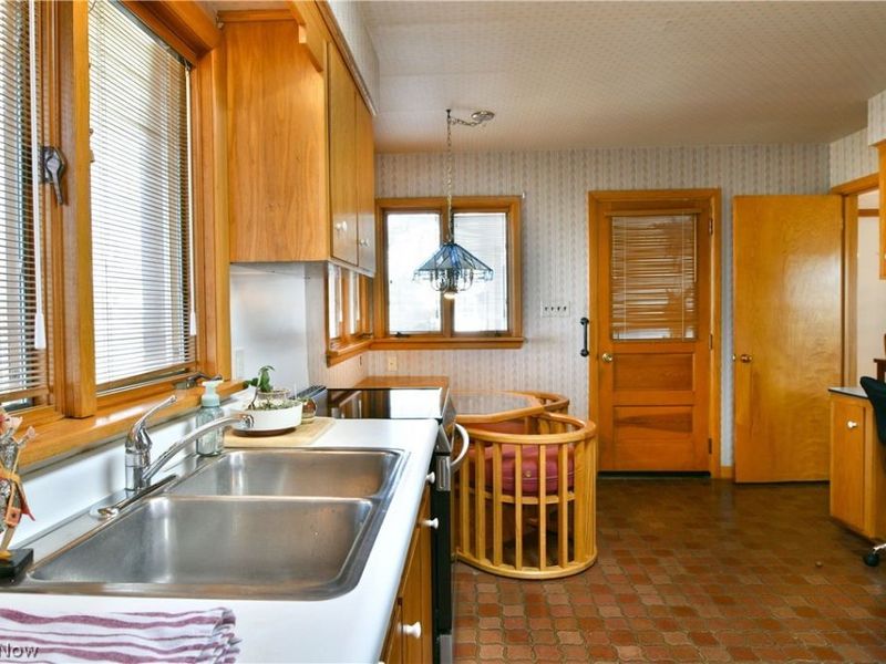 2521 Jennifer Drive, Poland, OH 44514 Photo 12