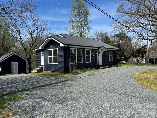 405 N Main Street, Faith, NC 28144