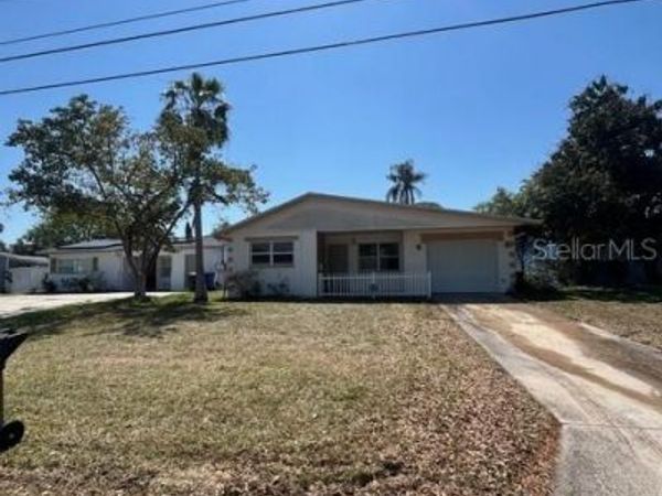 300 94TH AVENUE N, ST PETERSBURG, FL 33702
