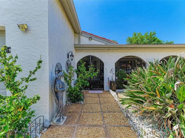 7236 LAS CASAS DR , SARASOTA, FL 34243