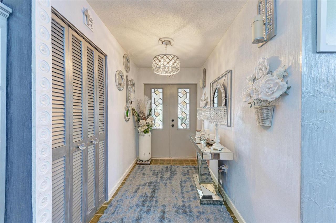 7236 Las Casas Dr , Sarasota, FL 34243 Photo