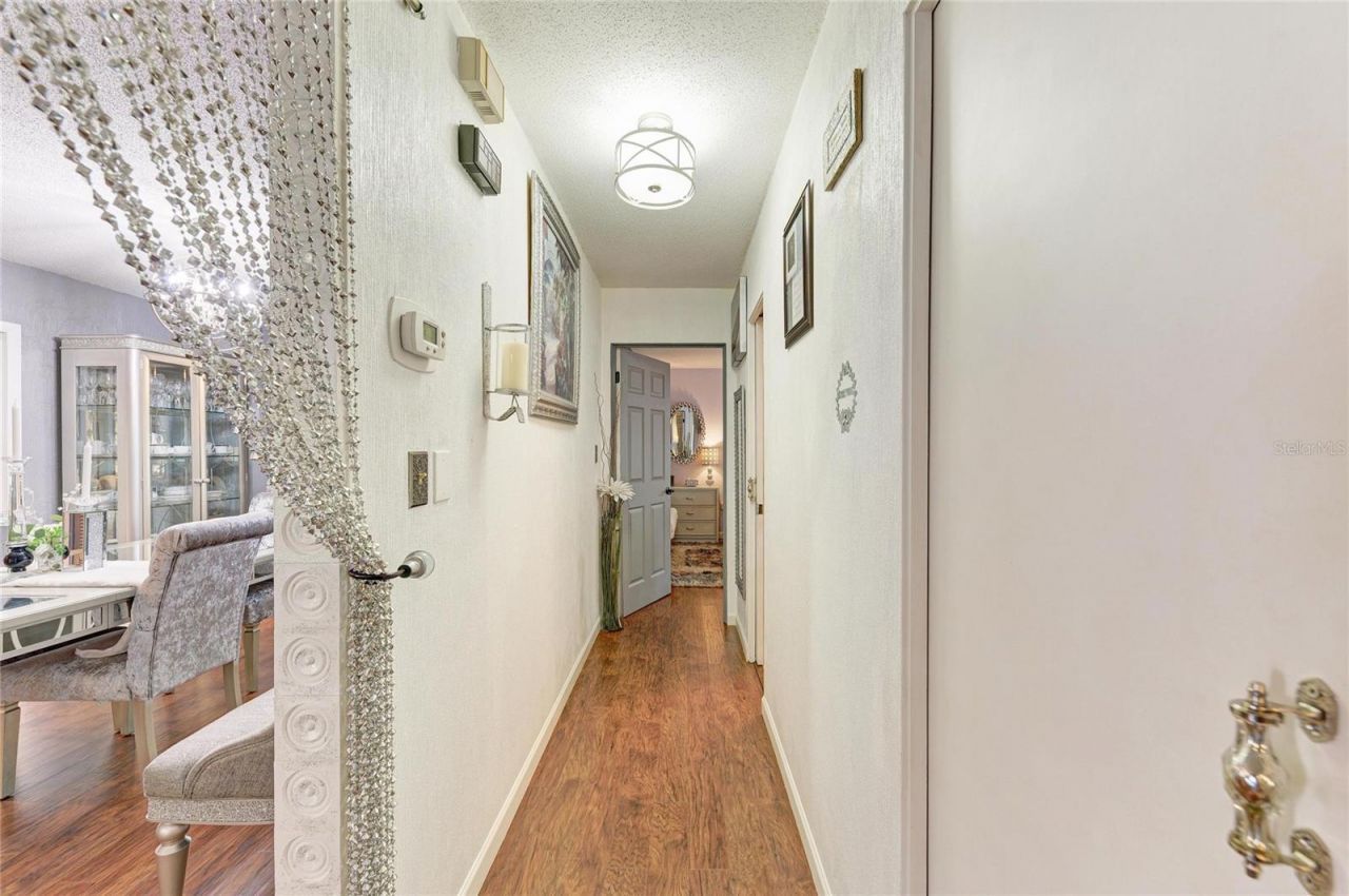 7236 Las Casas Dr , Sarasota, FL 34243 Photo