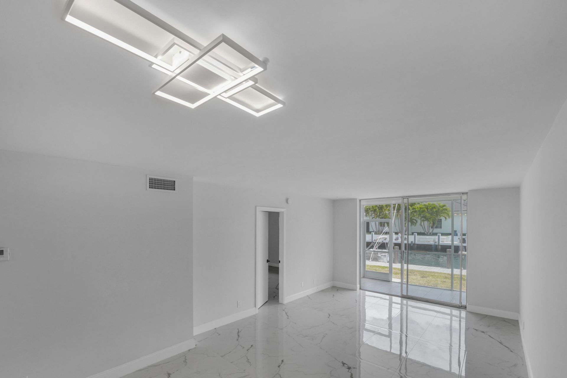 750 NE Spanish River Boulevard, Unit 102, Boca Raton, FL 33431 Photo