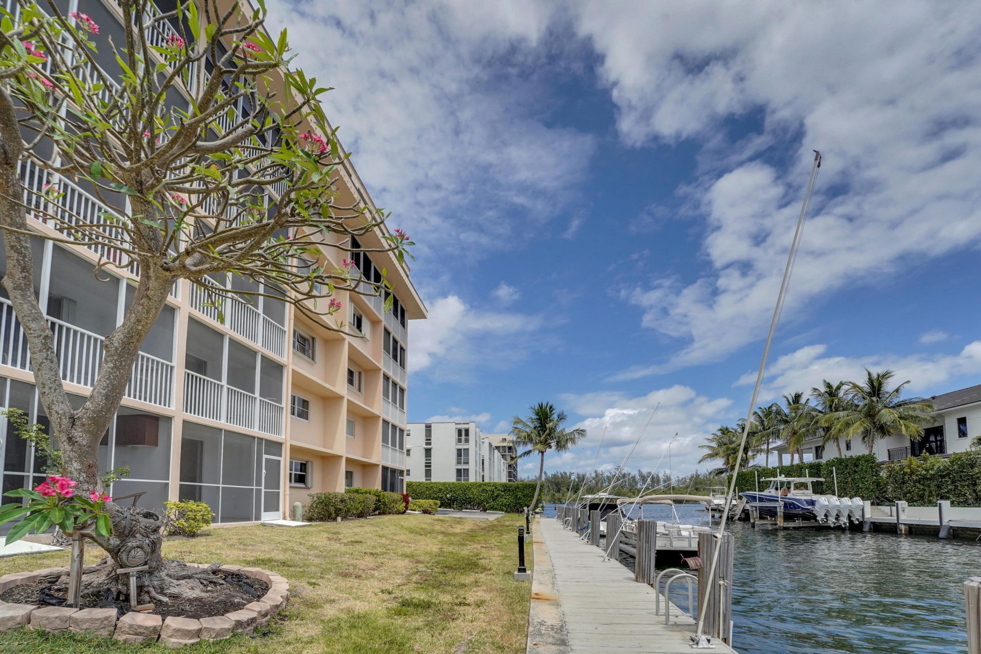 750 NE Spanish River Boulevard, Unit 102, Boca Raton, FL 33431 Photo