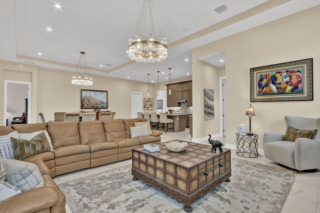 9204 SW Arco Way, Port Saint Lucie, FL 34987 Photo