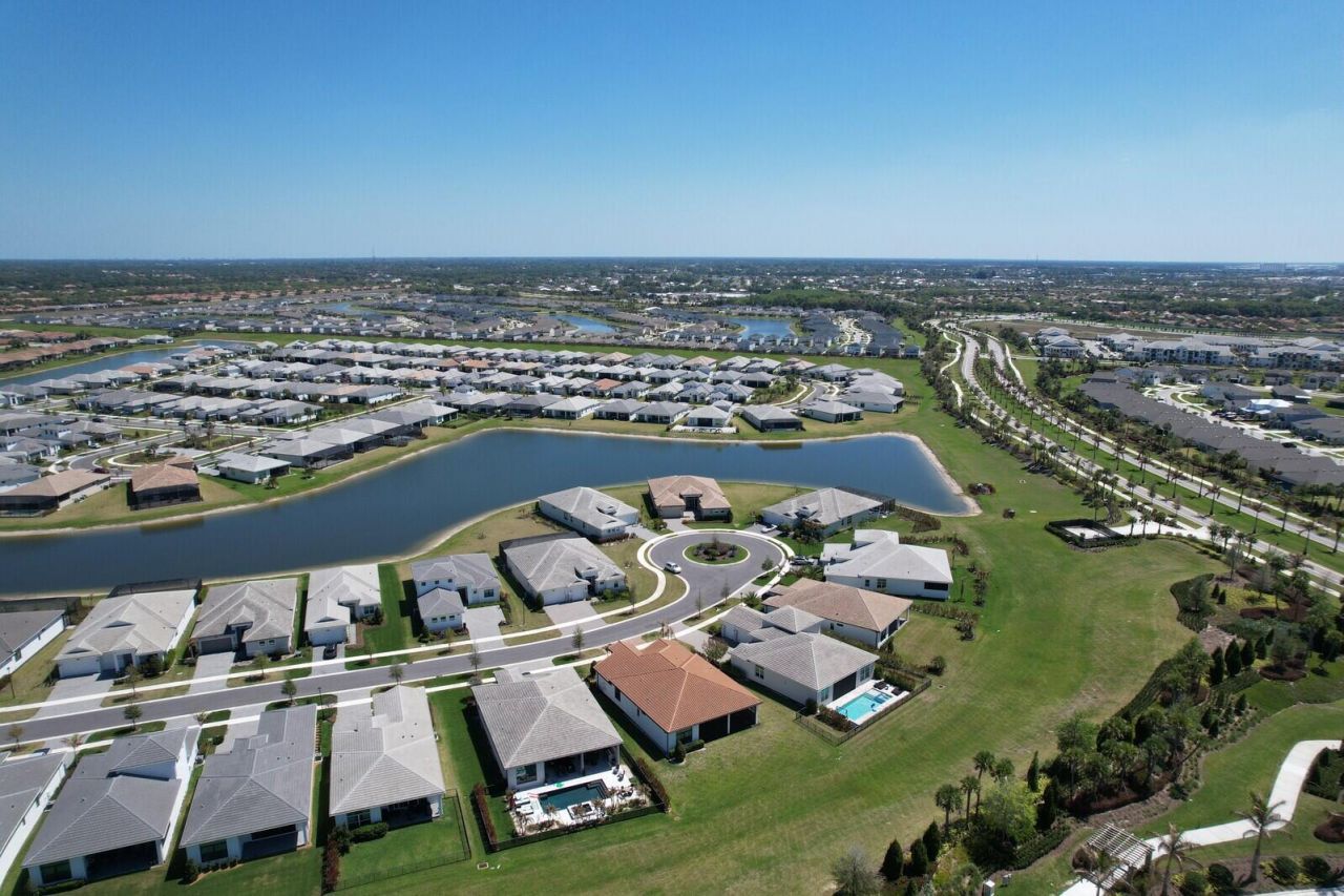 9204 SW Arco Way, Port Saint Lucie, FL 34987 Photo