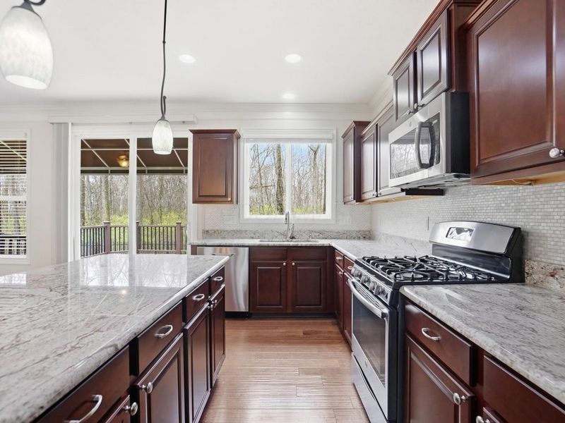 361 Cloverhill Drive, Galloway, OH 43119 Photo 12