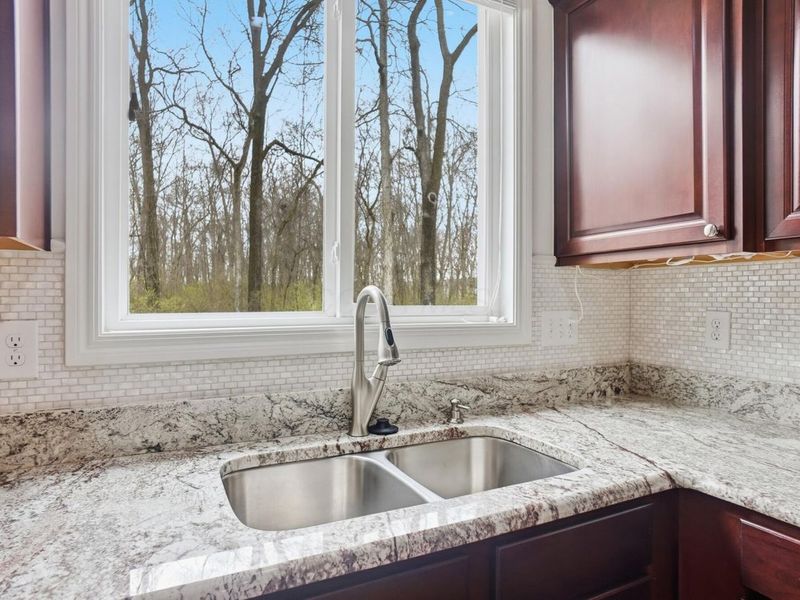 361 Cloverhill Drive, Galloway, OH 43119 Photo 13