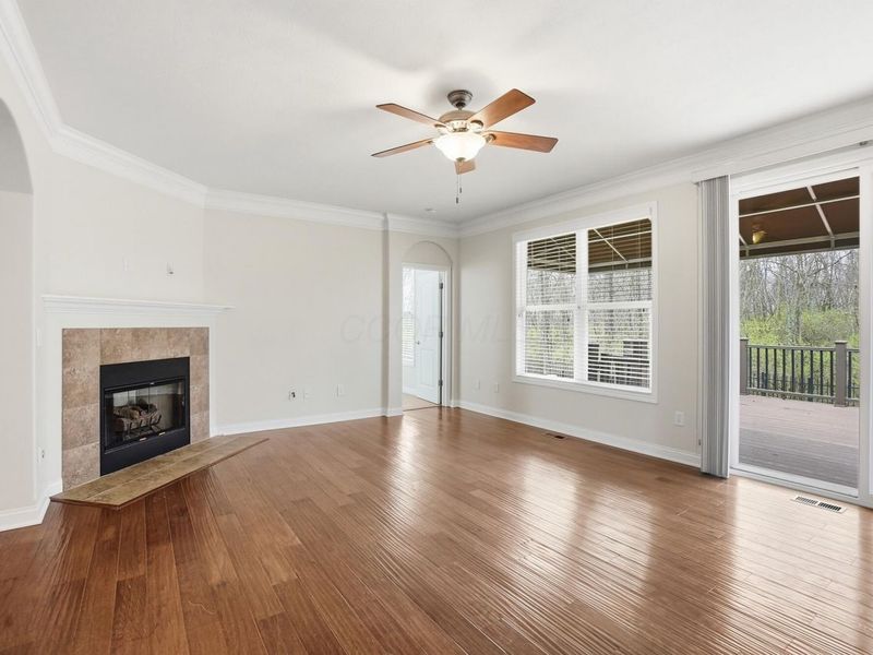 361 Cloverhill Drive, Galloway, OH 43119 Photo 4