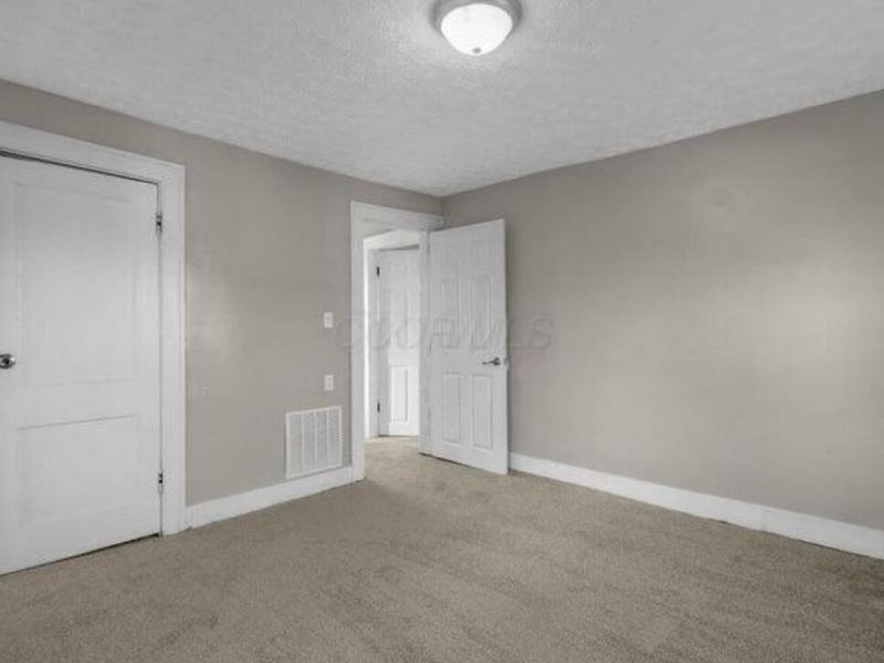 1371 E 23rd Avenue , Columbus, OH 43211 Photo 10