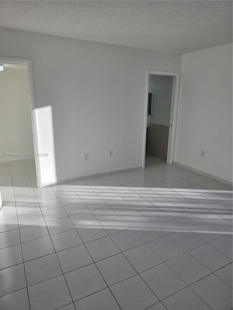 8015 SW 107th Ave , Unit 313, Miami, FL 33173 Photo