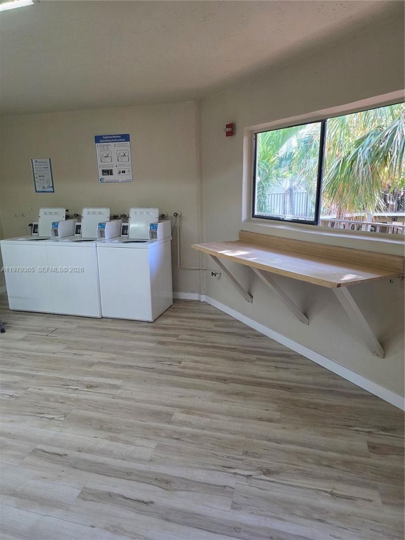 8015 SW 107th Ave, Unit 313, Miami, FL 33173 Photo