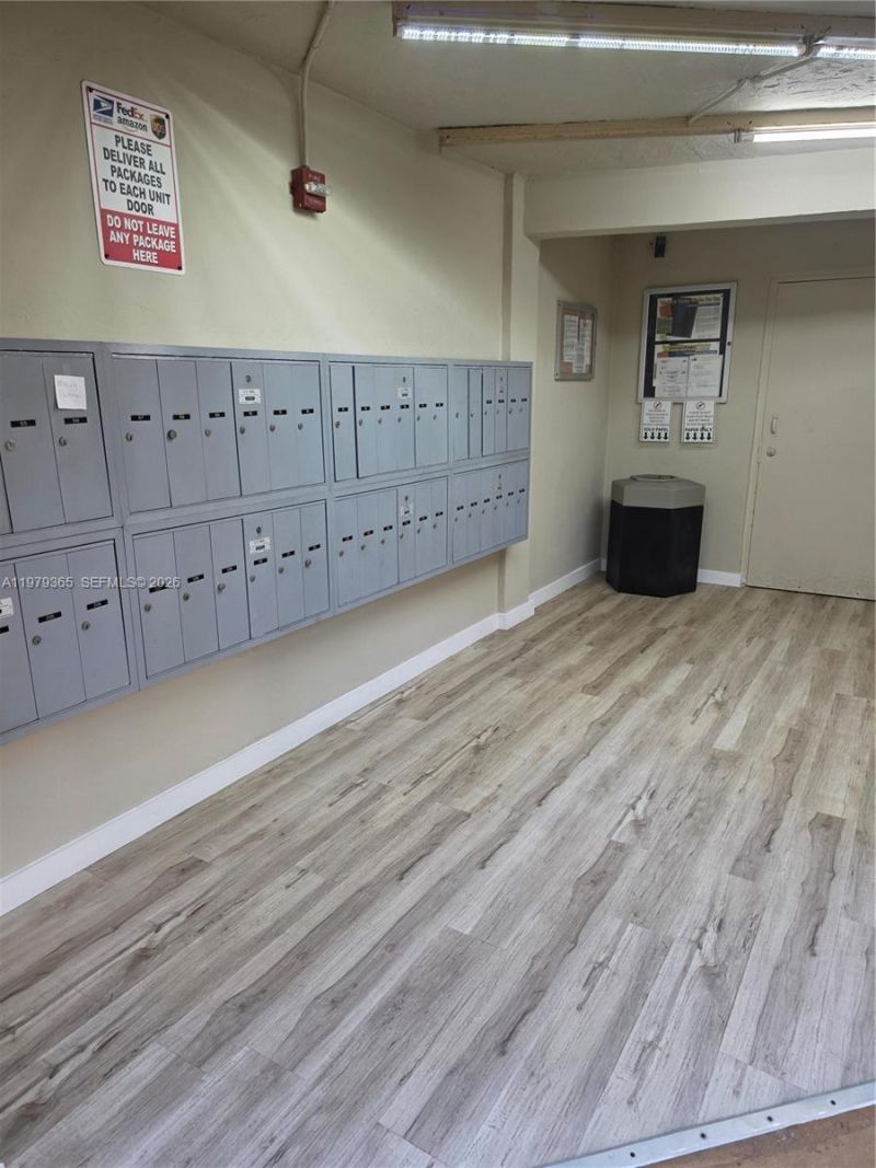 8015 SW 107th Ave, Unit 313, Miami, FL 33173 Photo