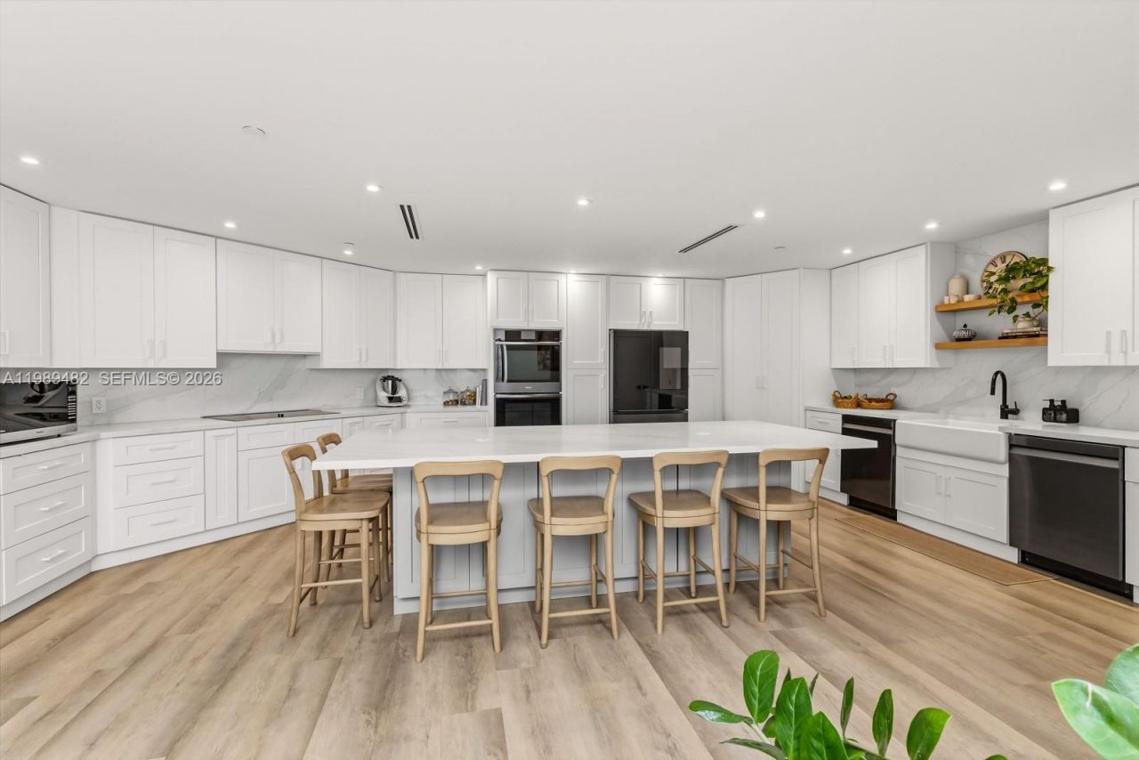 151 Crandon Blvd , Unit 1222, Key Biscayne, FL 33149 Photo