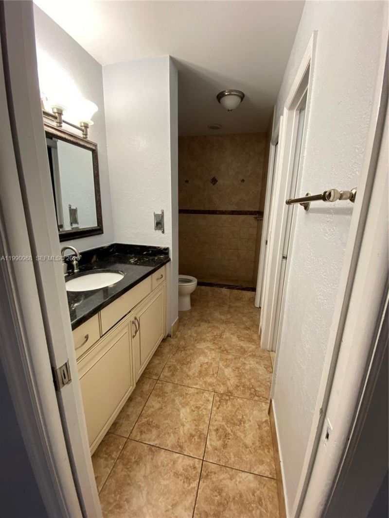 2367 W 74th St , Unit 103-2, Hialeah, FL 33016 Photo