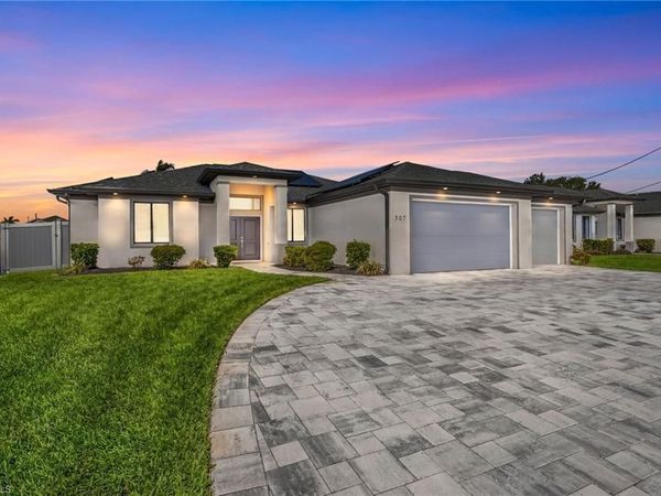 307 Gleason PKWY, CAPE CORAL, FL 33914