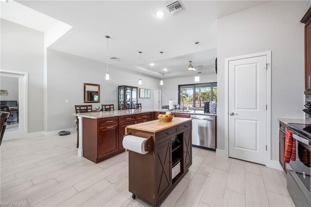 307 Gleason Pkwy, Cape Coral, FL 33914 Photo