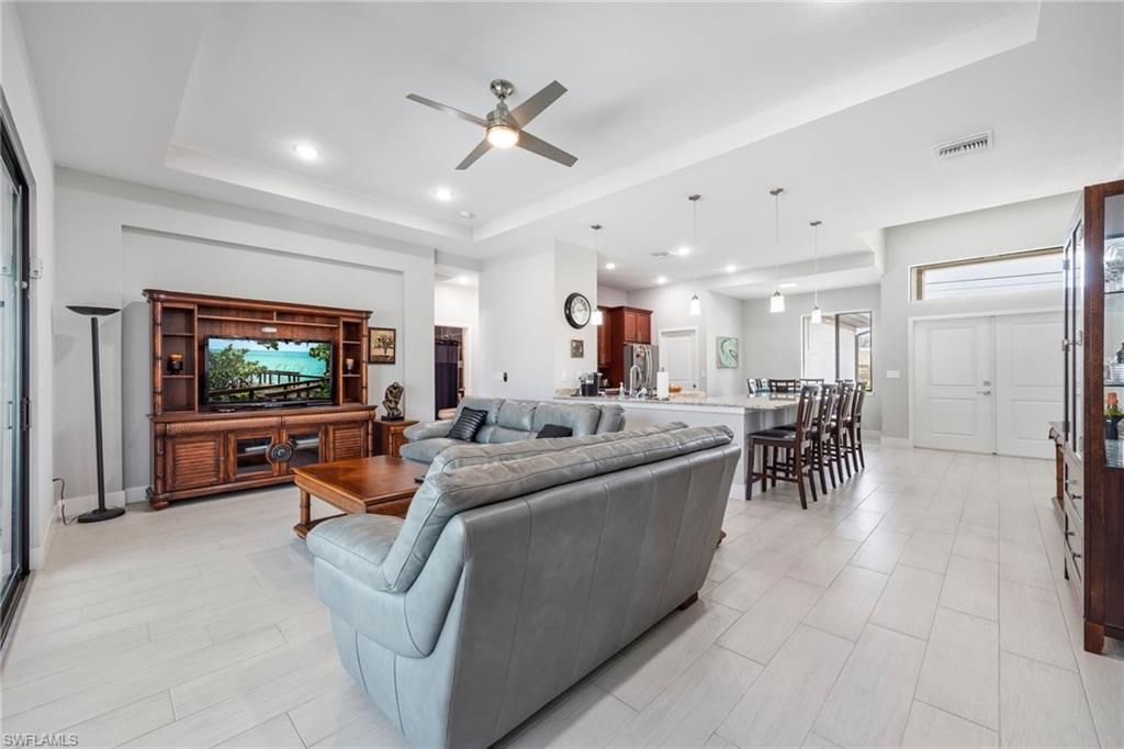 307 Gleason Pkwy, Cape Coral, FL 33914 Photo