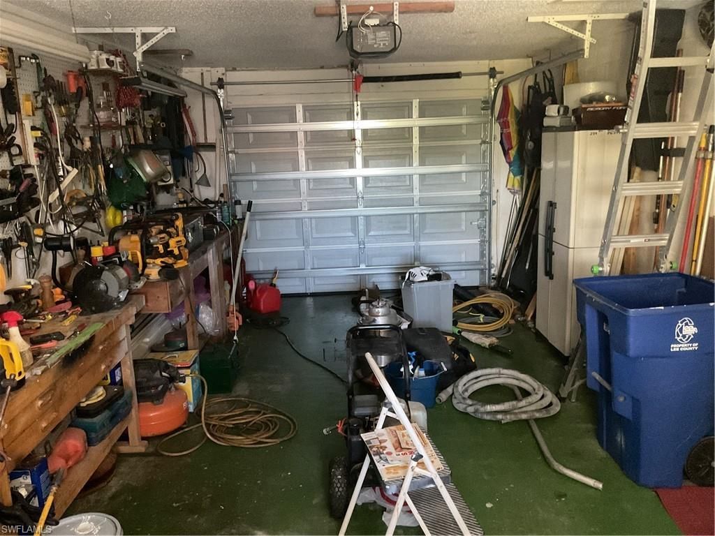 4617 Forest Glen Dr, North Fort Myers, FL 33903 Photo