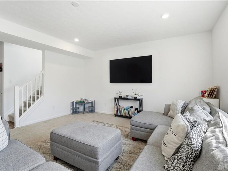 105 Clemmons Court, Union, OH 45322 Photo 9