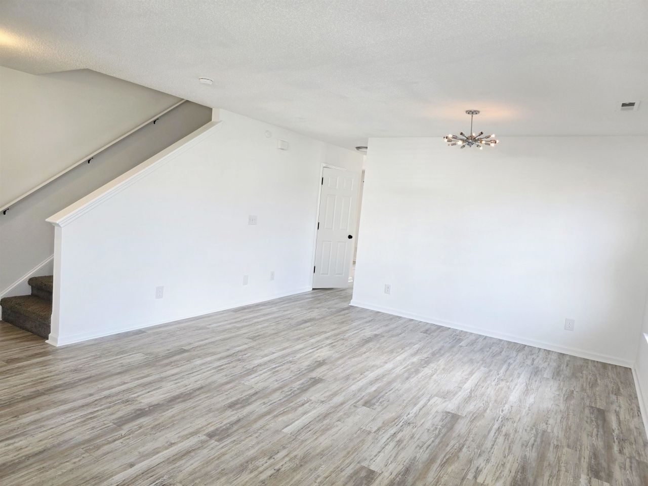 221 Palmetto Glen Dr. Photo 5