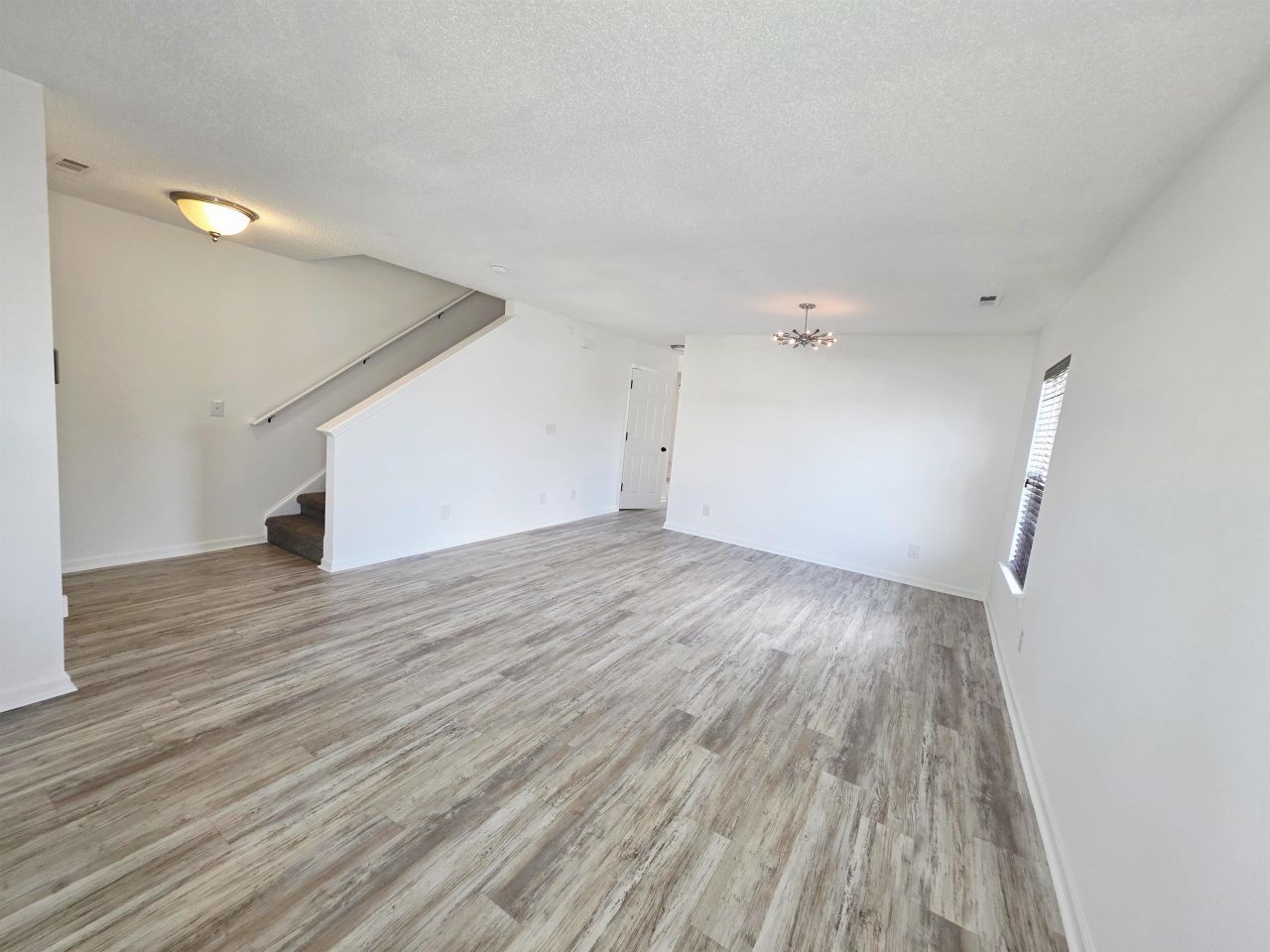 221 Palmetto Glen Dr. Photo 6