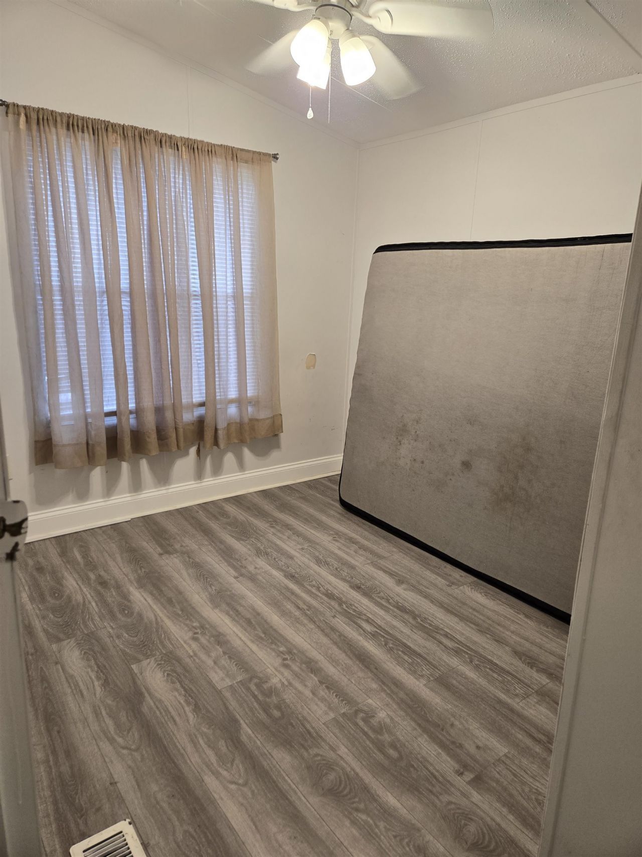 495 Clubhouse Rd.  Photo 26