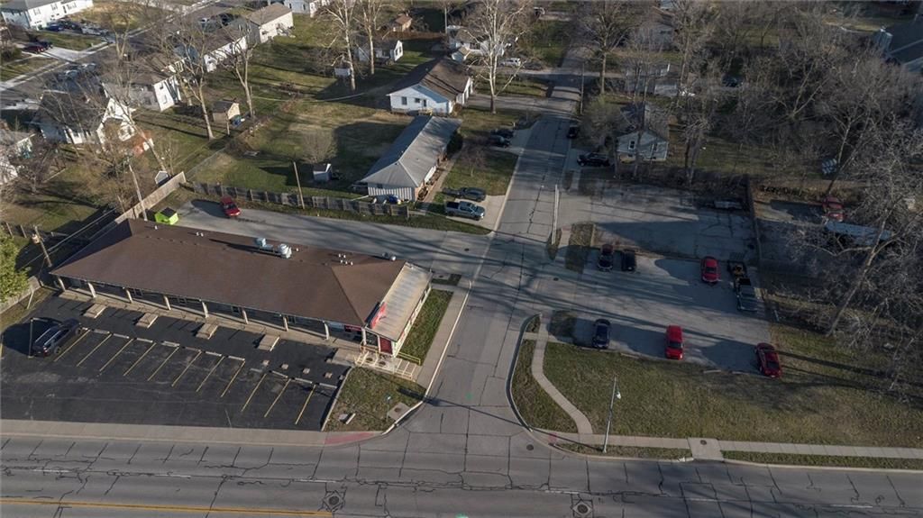 12200 Johnson Drive, Shawnee, KS 66216 Main Photo