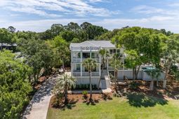 3200 Waterway Boulevard photo 4