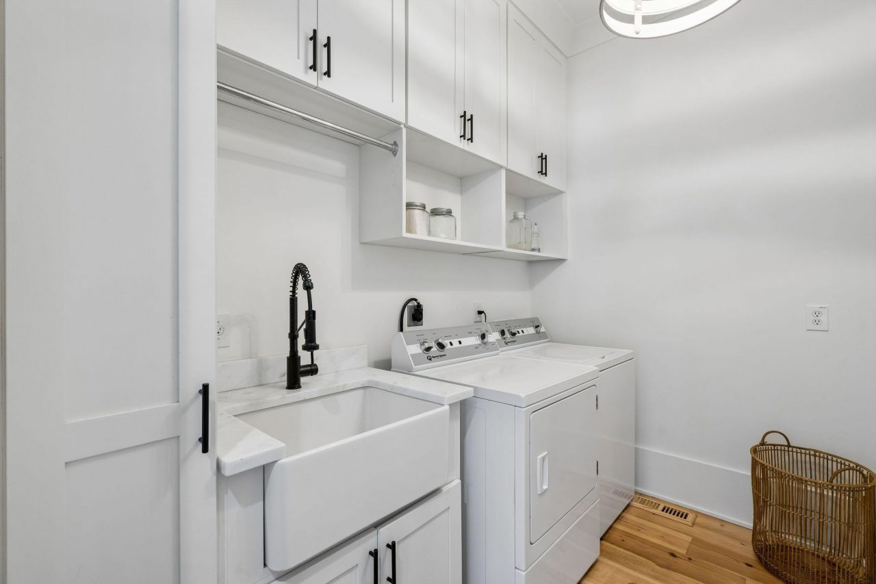 3200 Waterway Boulevard Photo 50