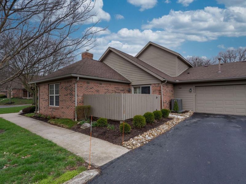 2849 Pleasantdale Drive, Lewis Center, OH 43035 Photo 5