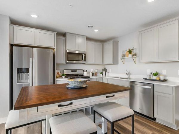 12709 Ashbury Drive , Rogers, MN 55374