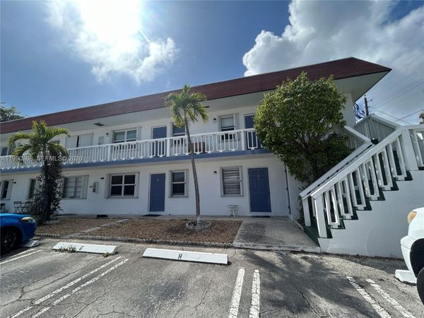 609 NE 6th Ct, Unit D, Boynton Beach, FL 33435