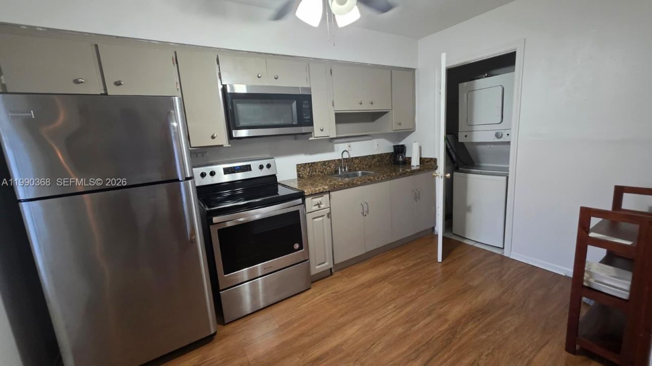 609 NE 6th Ct, Unit D, Boynton Beach, FL 33435 Photo