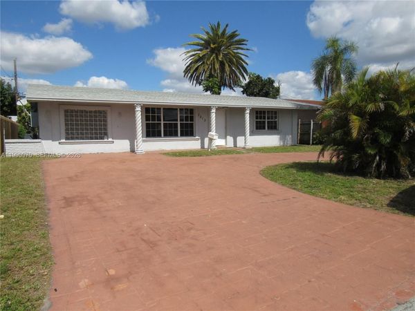 7913 Ramona St , Miramar, FL 33023