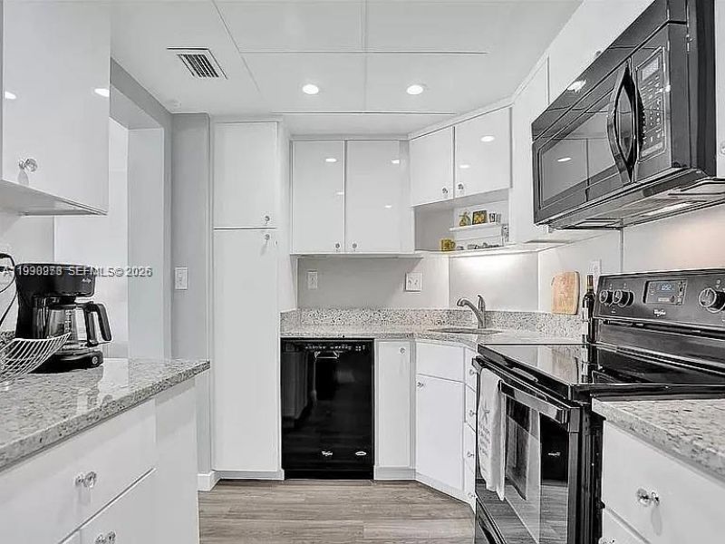 4010 Galt Ocean Dr , Unit 207, Fort Lauderdale, FL 33308 Photo