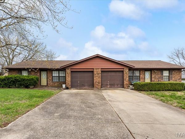 13/15 Eagle Drive, Shiloh, IL 62221