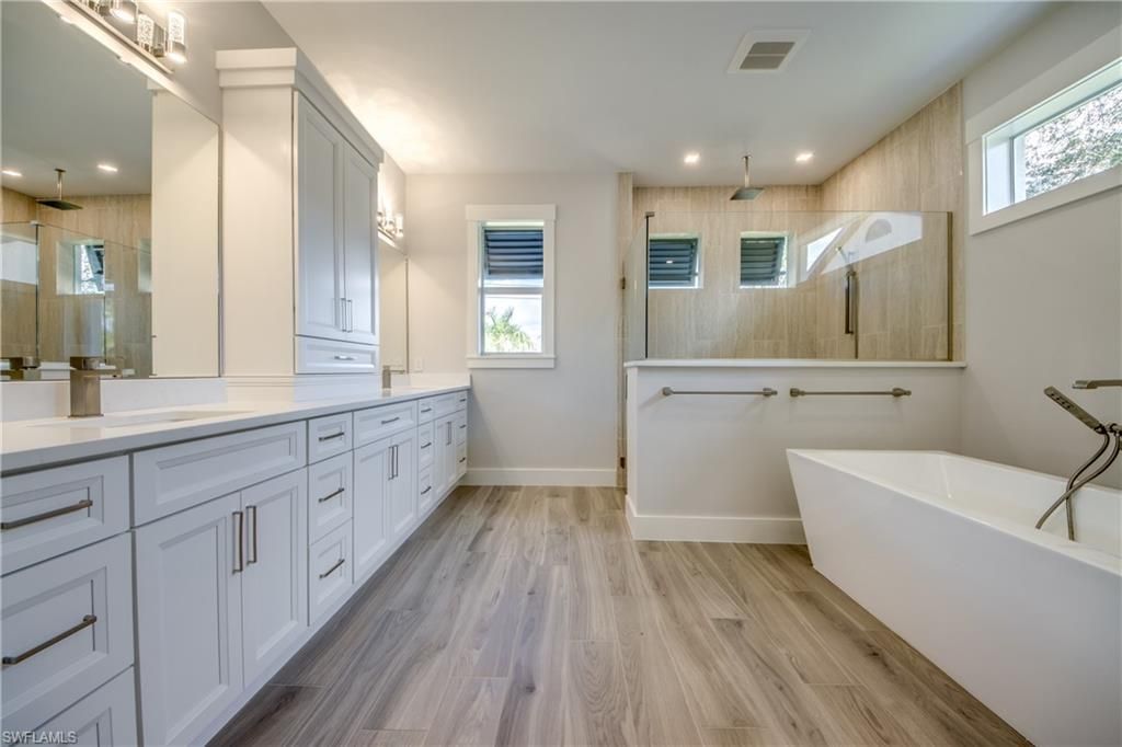 4910 SW 2nd Ave, Cape Coral, FL 33914 Photo