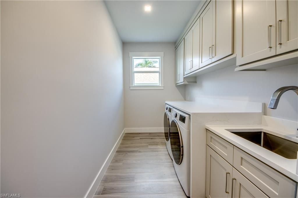 4910 SW 2nd Ave, Cape Coral, FL 33914 Photo