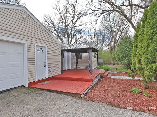 21535 W Sarah Drive, Lake Villa, IL 60046