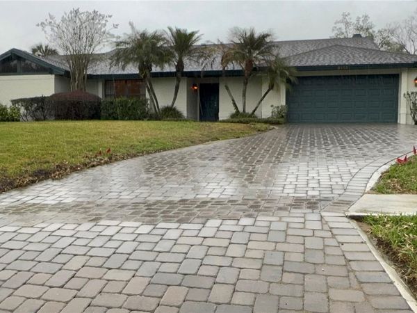 9115 BAY SIDE COURT, ORLANDO, FL 32819