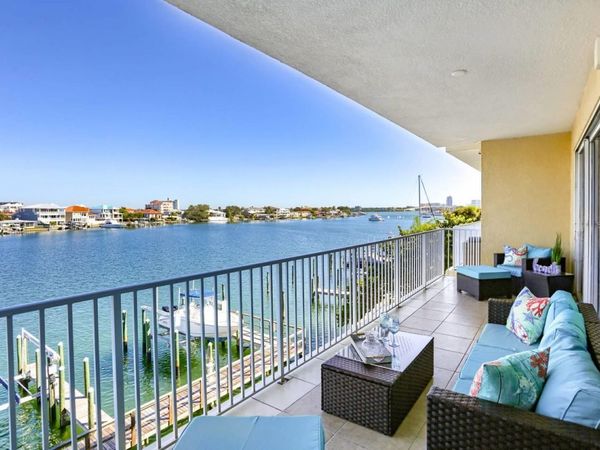 600 BAYWAY BOULEVARD, Unit 304, CLEARWATER BEACH, FL 33767