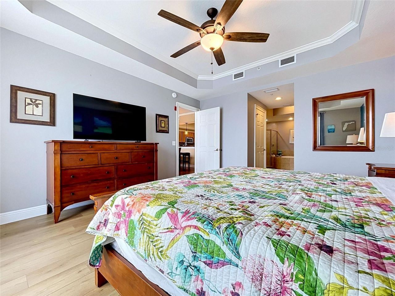 600 Bayway Boulevard, Unit 304, Clearwater Beach, FL 33767 Photo