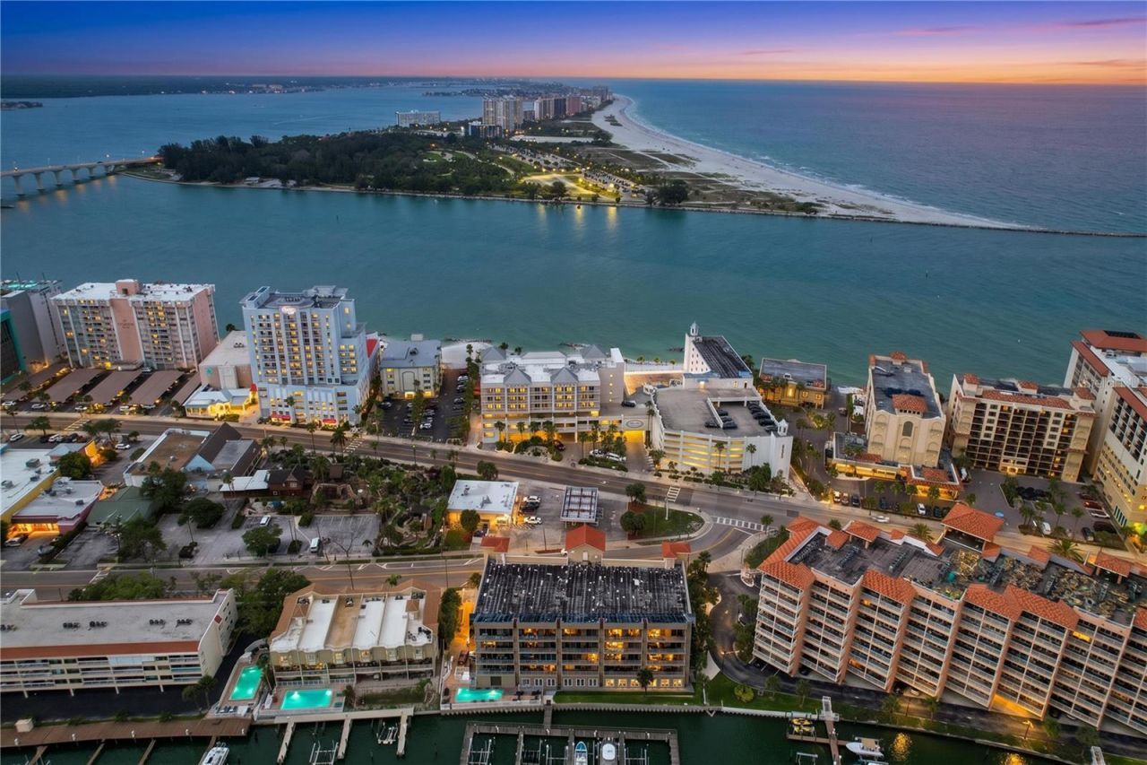600 Bayway Boulevard, Unit 304, Clearwater Beach, FL 33767 Photo