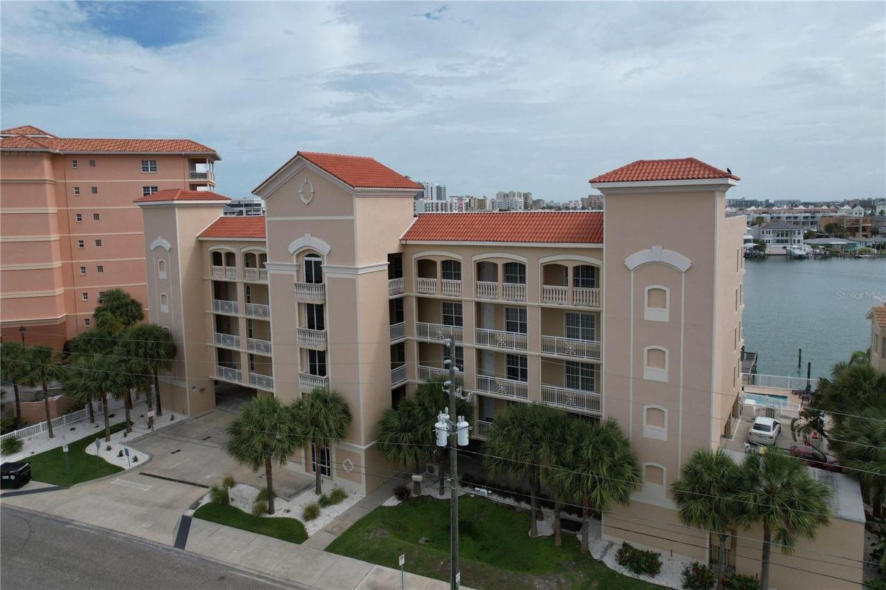 600 Bayway Boulevard, Unit 304, Clearwater Beach, FL 33767 Photo